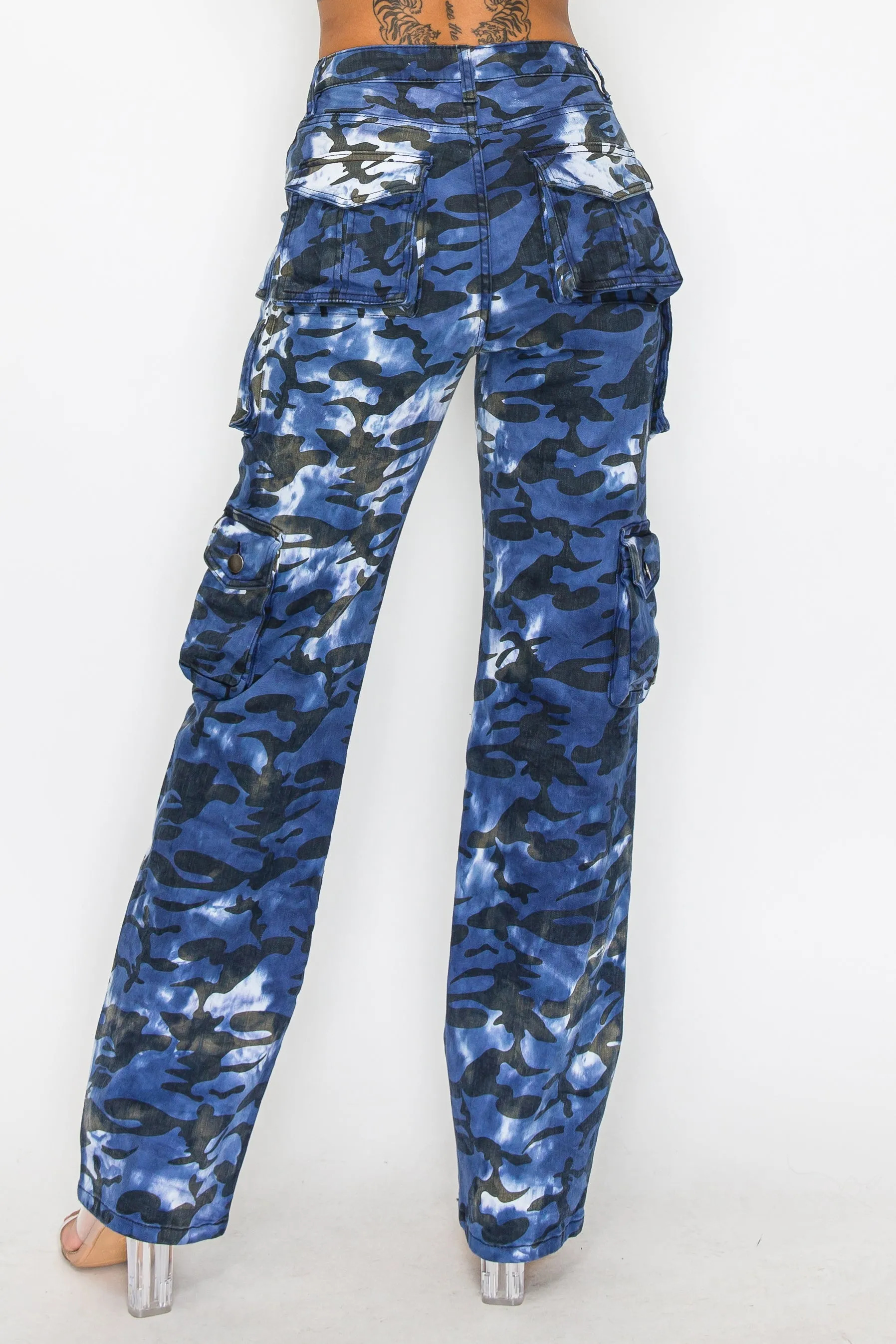 40610 Mid Rise Extra Pocket Camo Cargo Pants