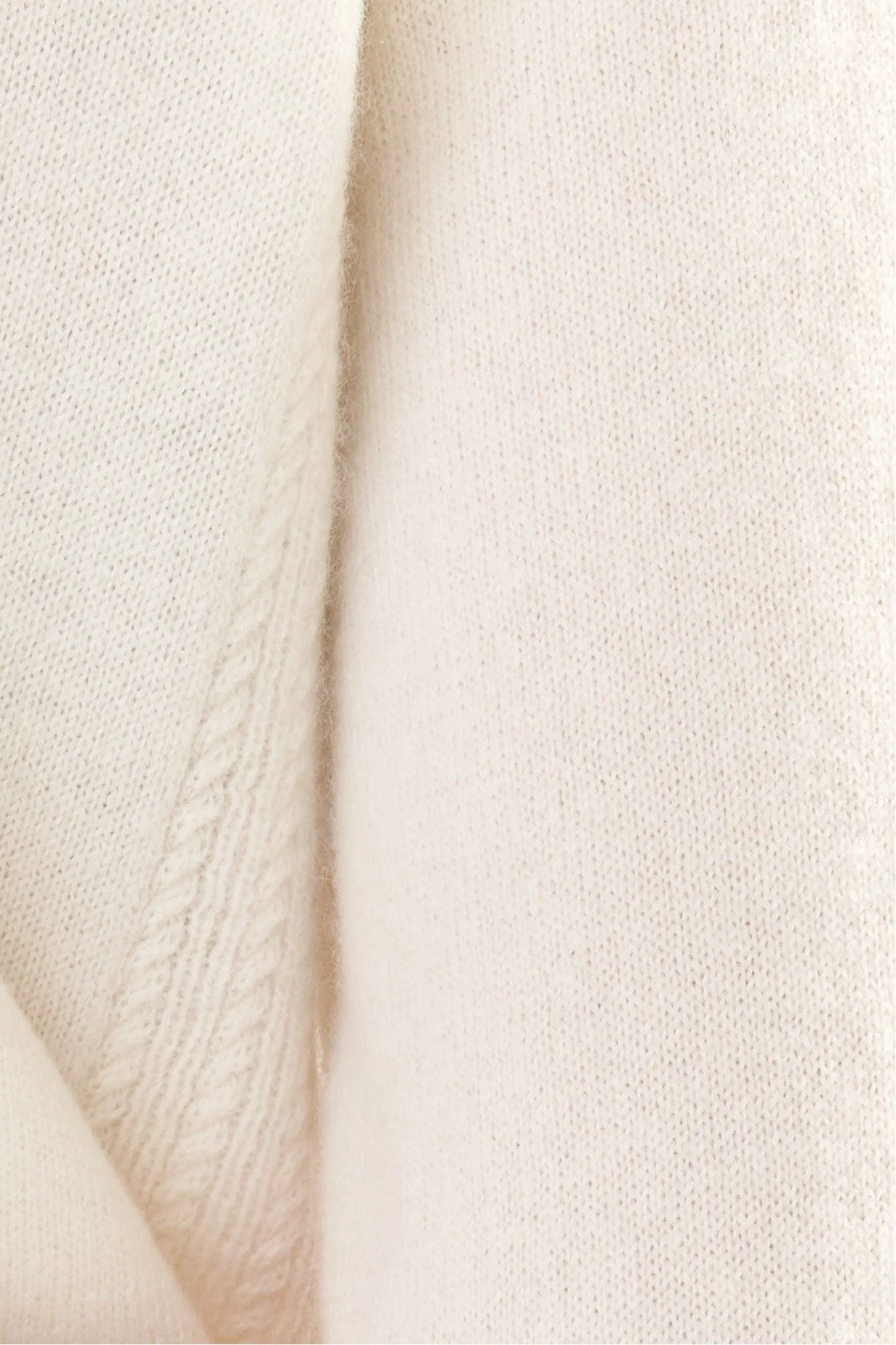 Robertson Madison 100% Cashmere Wide Shoulder Crewneck CC-260 | Ivory | Clearance Final Sale