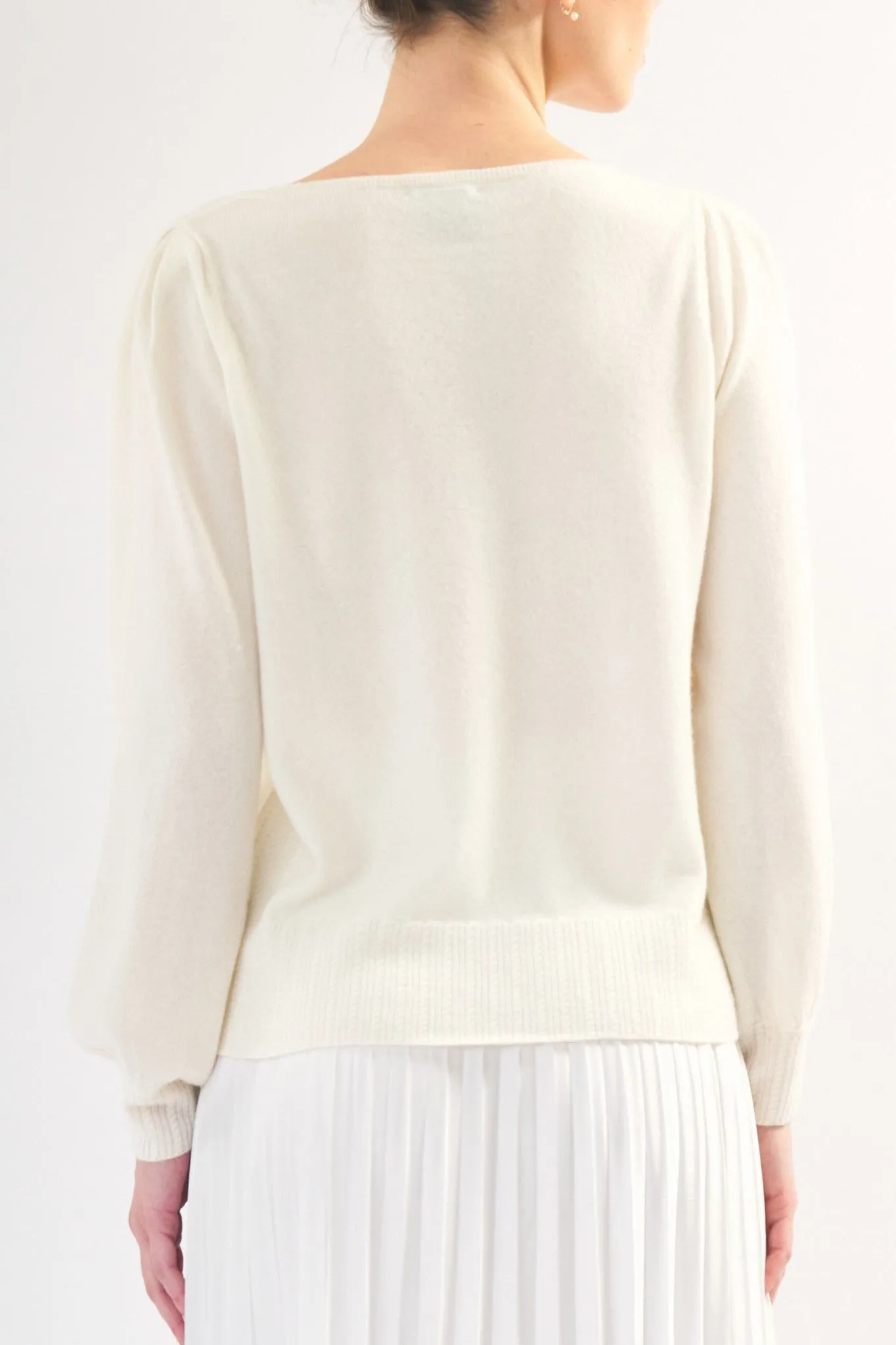 Robertson Madison 100% Cashmere Wide Shoulder Crewneck CC-260 | Ivory | Clearance Final Sale