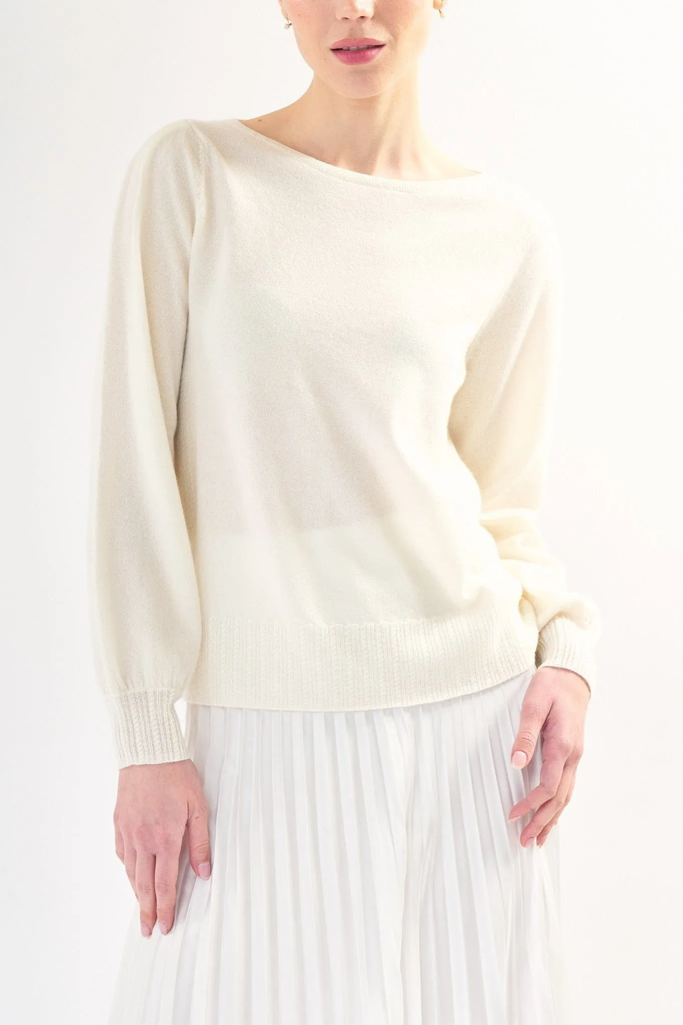 Robertson Madison 100% Cashmere Wide Shoulder Crewneck CC-260 | Ivory | Clearance Final Sale